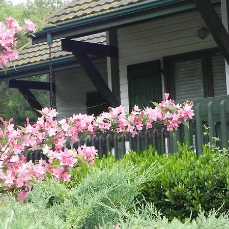 Le Castella * Luzenac